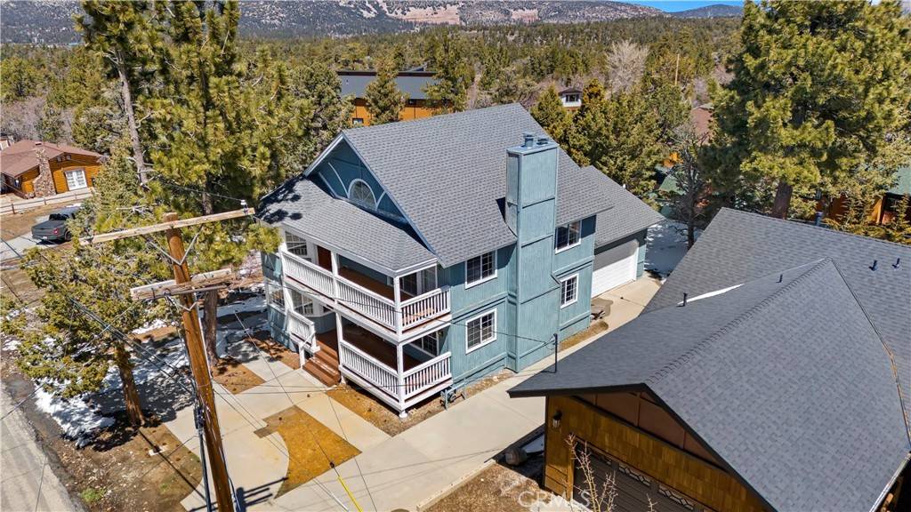 Big Bear City, CA 92314,635 Villa Grove AVE