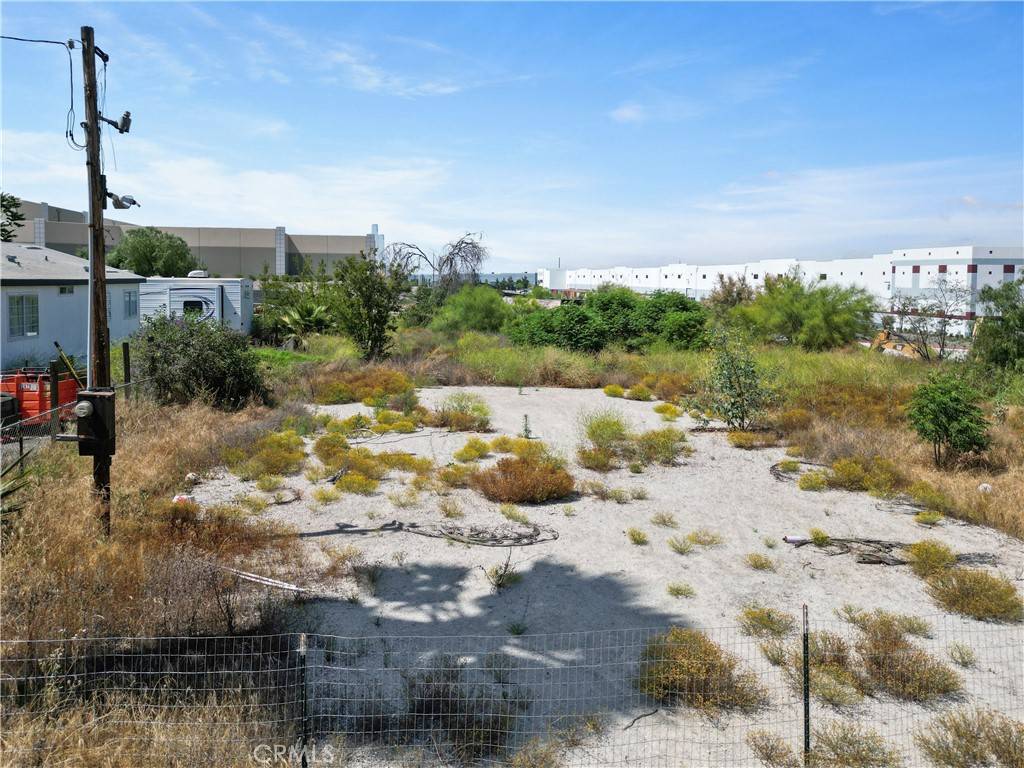 Perris, CA 92570,22738 Redwood DR