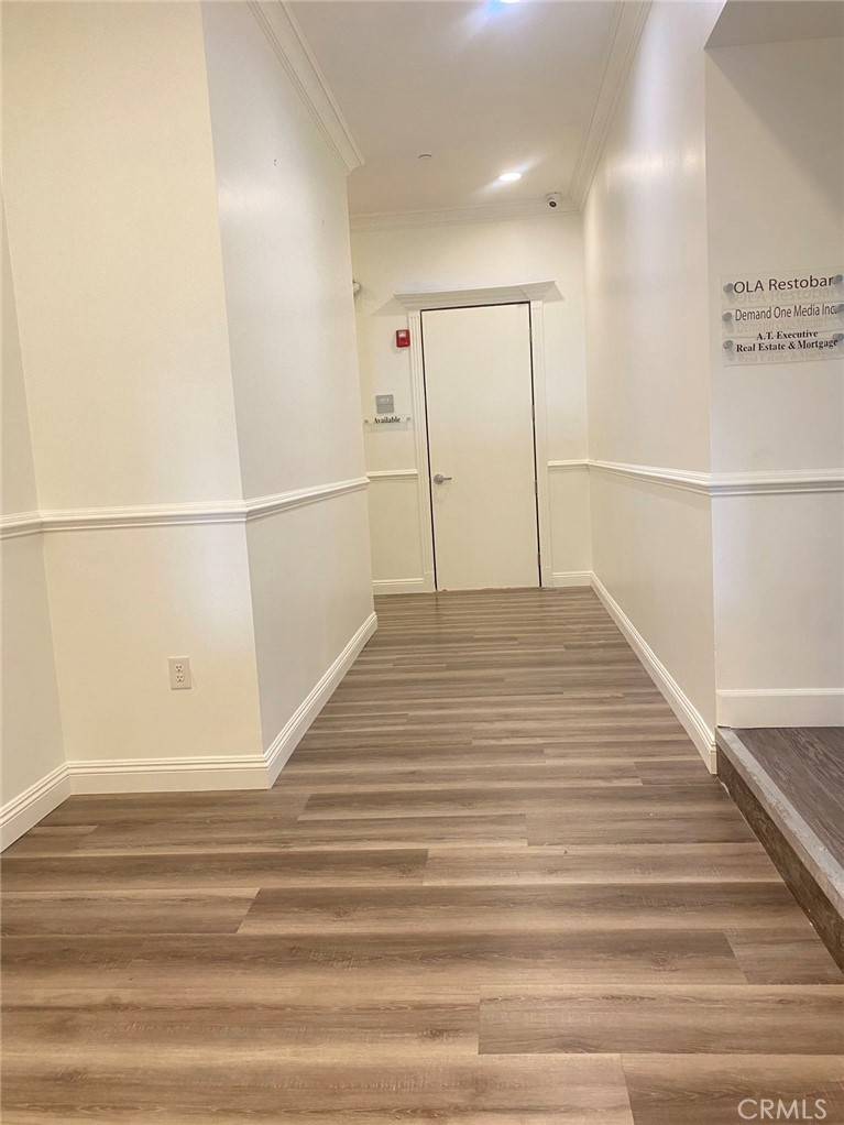 Covina, CA 91723,211 N Citrus AVE #217-D