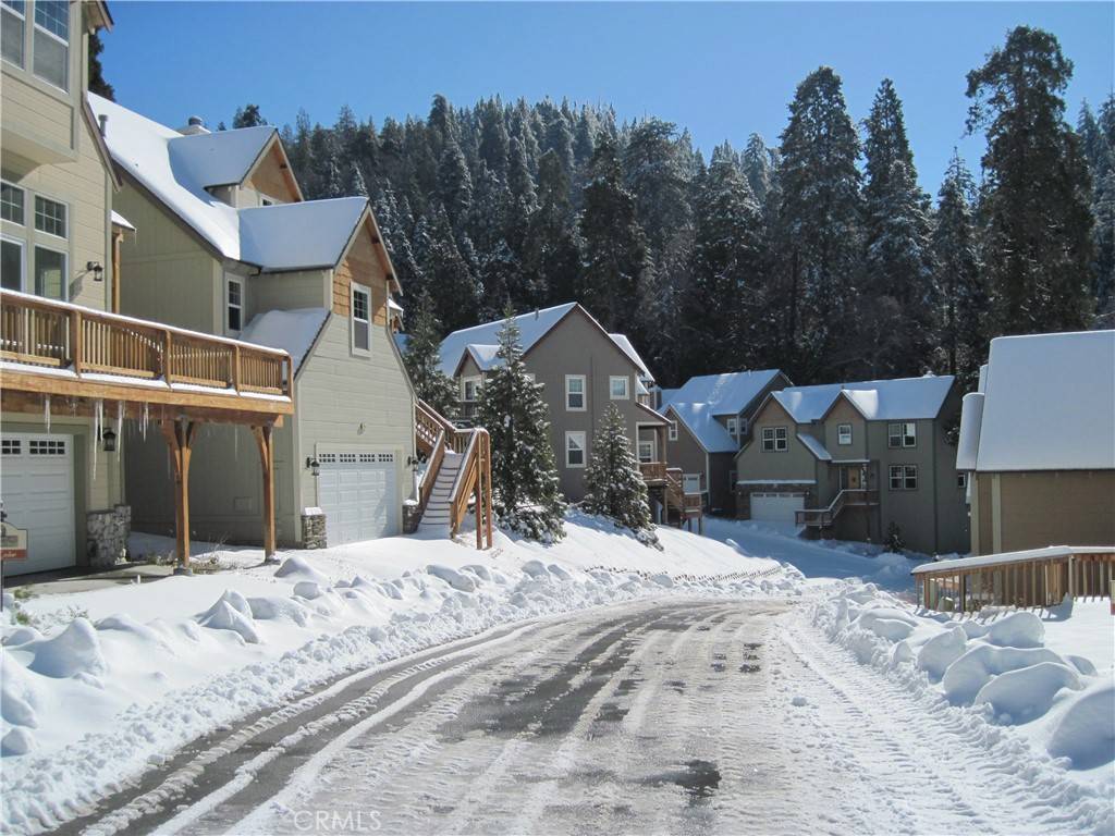 Lake Arrowhead, CA 92352,0 Clearwater LN