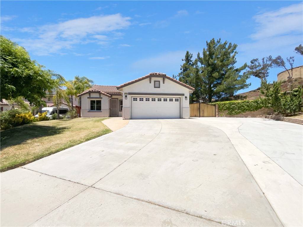 Murrieta, CA 92563,37925 Rainbow DR