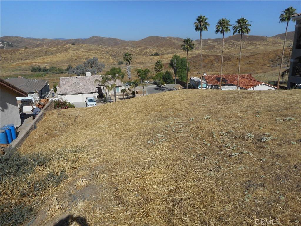 Canyon Lake, CA 92587,599 LONG HORN DR