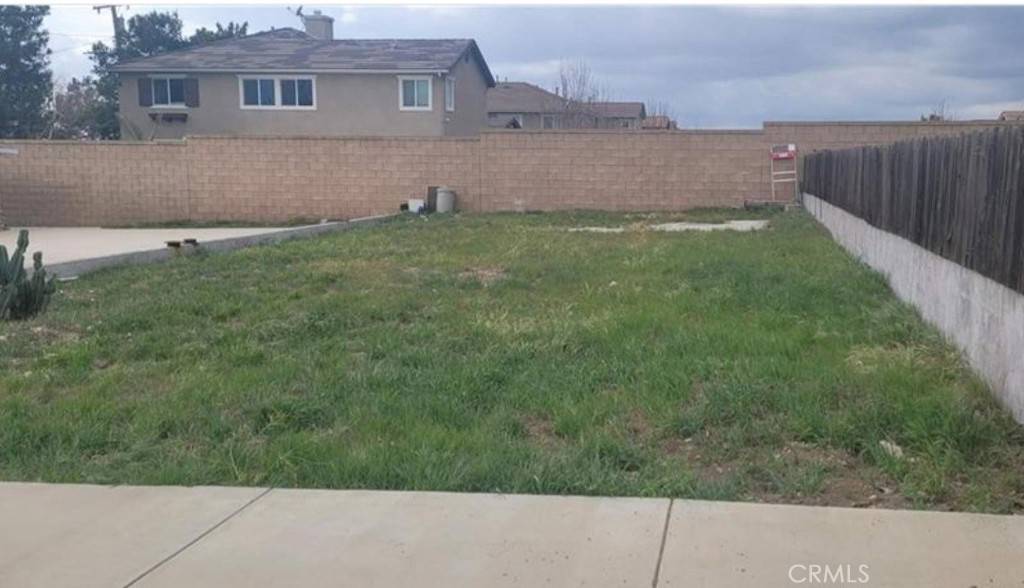 Fontana, CA 92336,15856 Curtis AVE