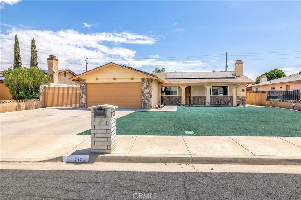 Hemet, CA 92544,242 Kupfer DR