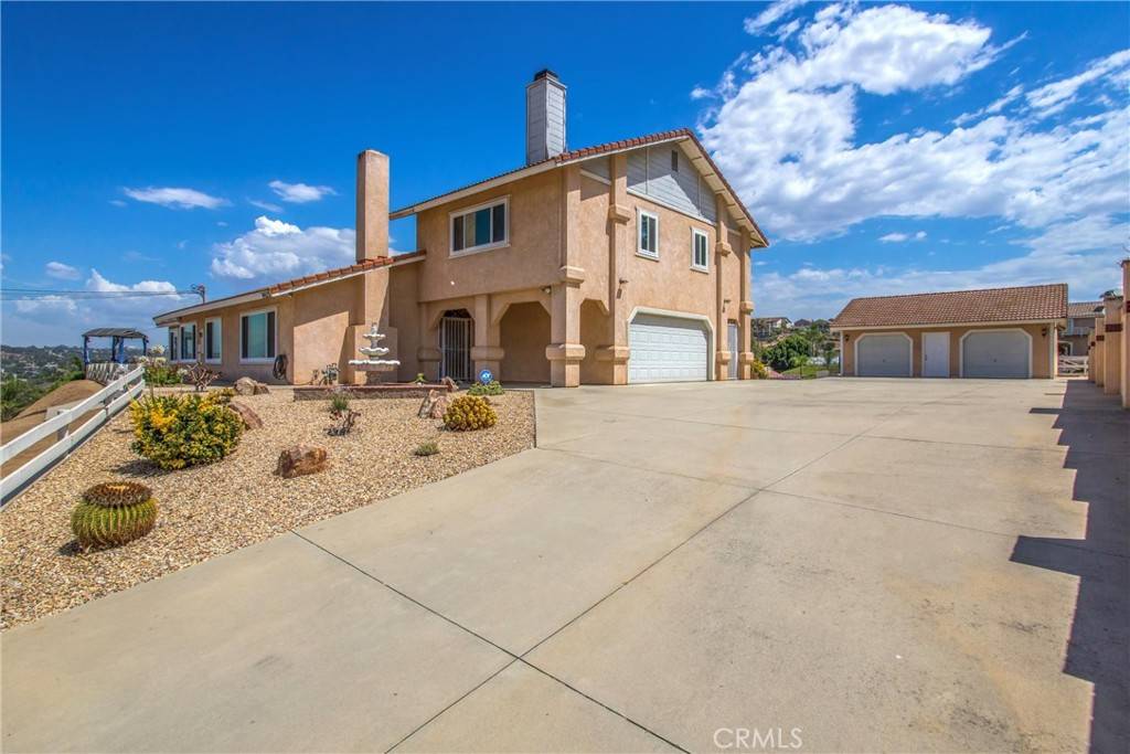 Riverside, CA 92503,14115 Laurel DR