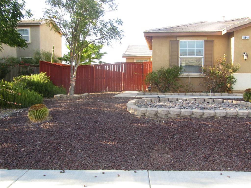 Adelanto, CA 92301,11848 Justine WAY