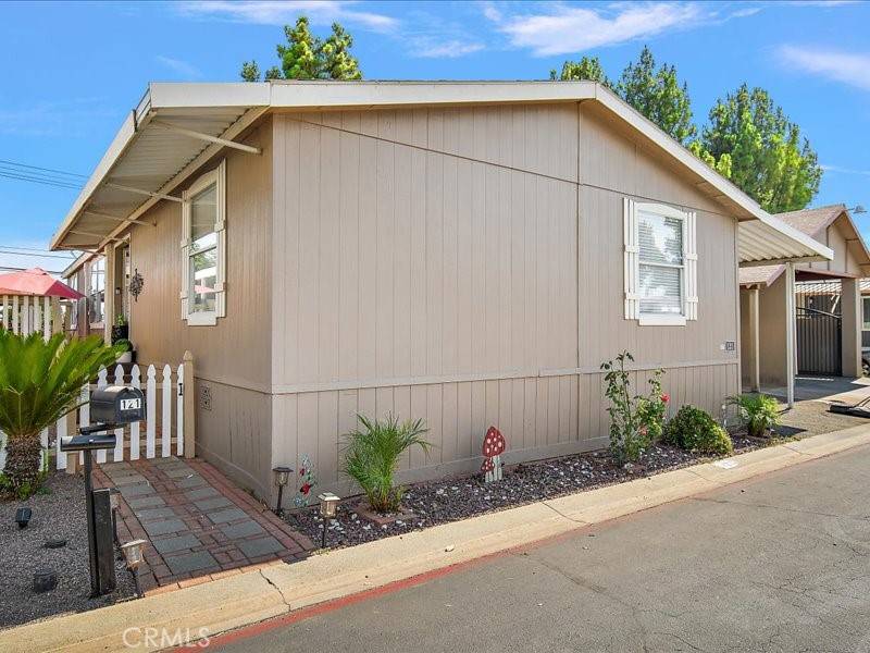 Beaumont, CA 92223,1425 Cherry AVE #121