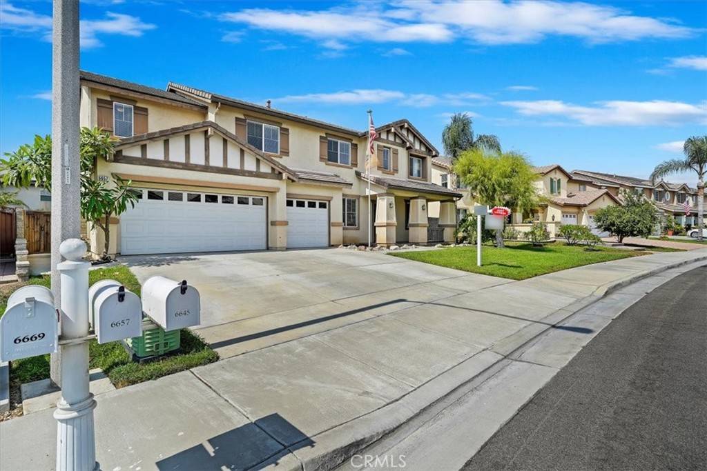 Eastvale, CA 91752,6657 Moonriver ST