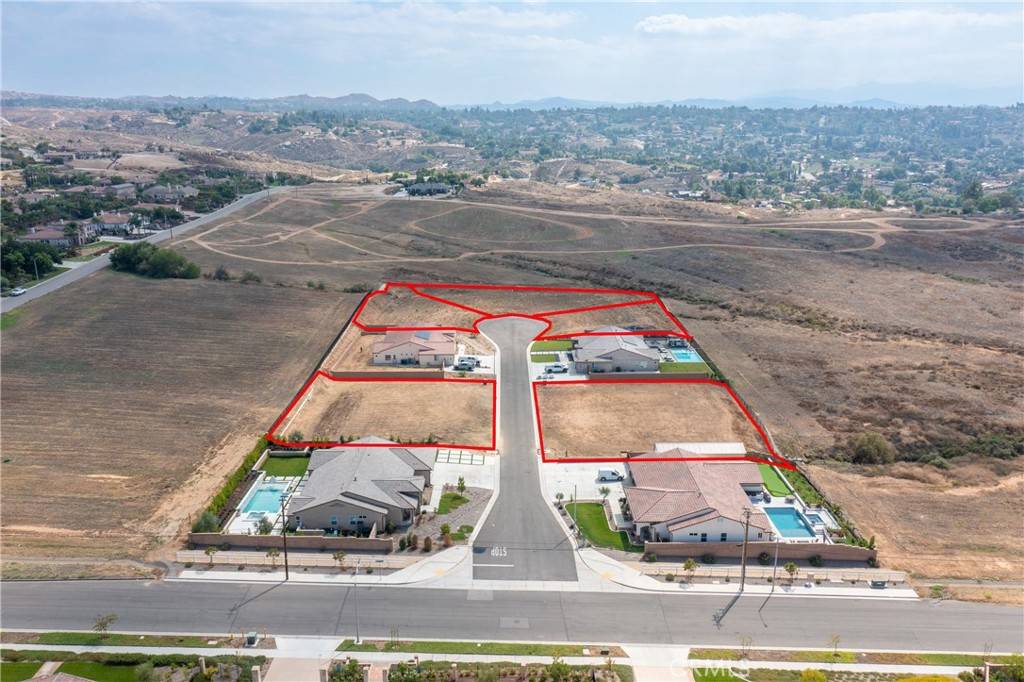 Riverside, CA 92506,7955 Featherstone CT