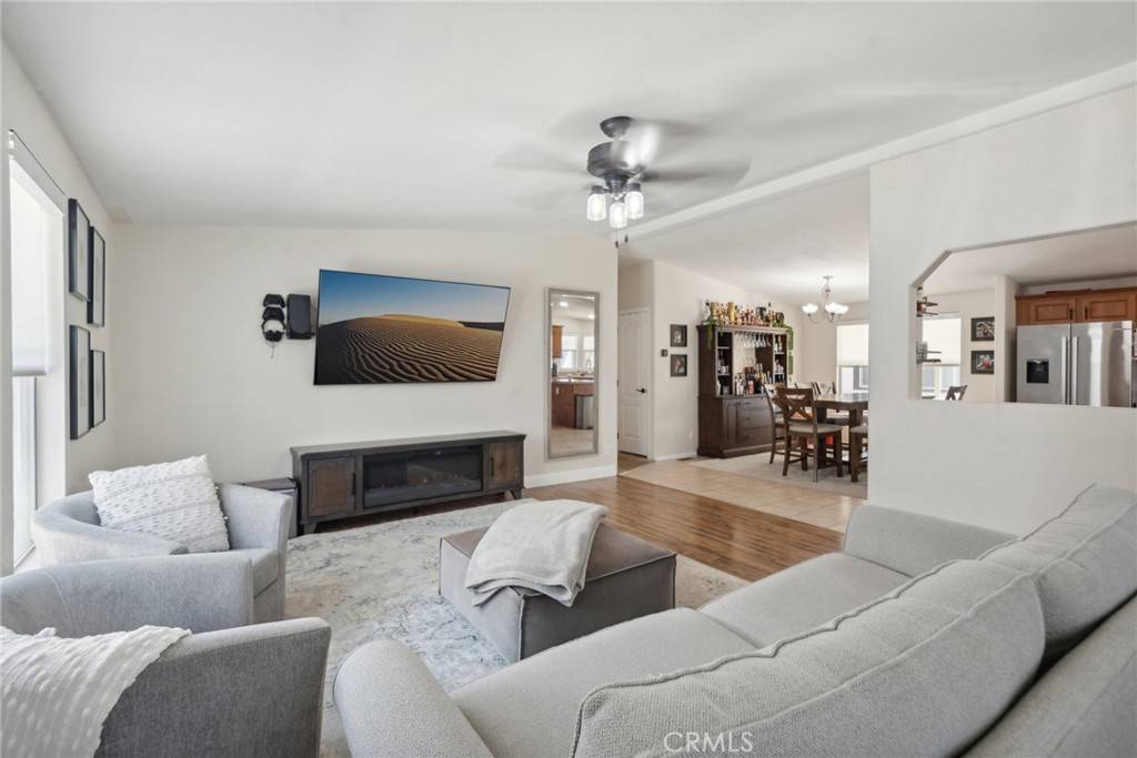 La Verne, CA 91750,2755 Arrow HWY #120