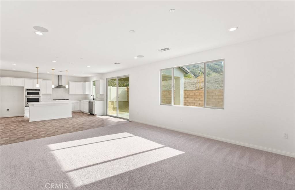 Riverside, CA 92507,8393 Anthony ST