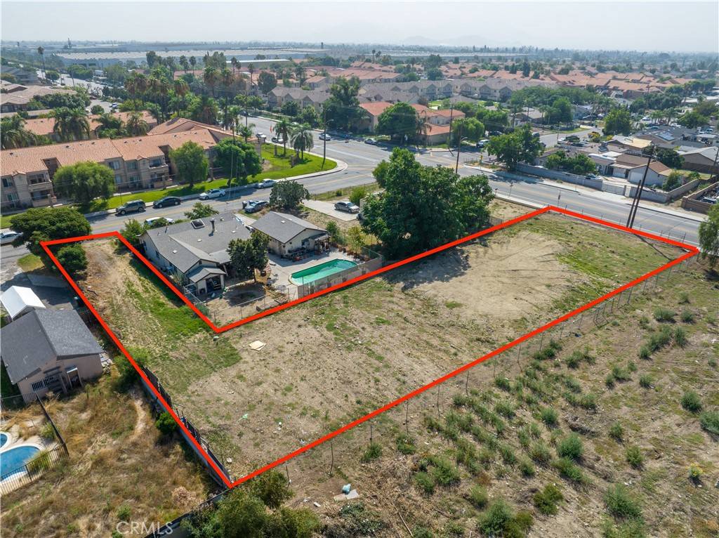 Fontana, CA 92335,18276 Arrow BLVD