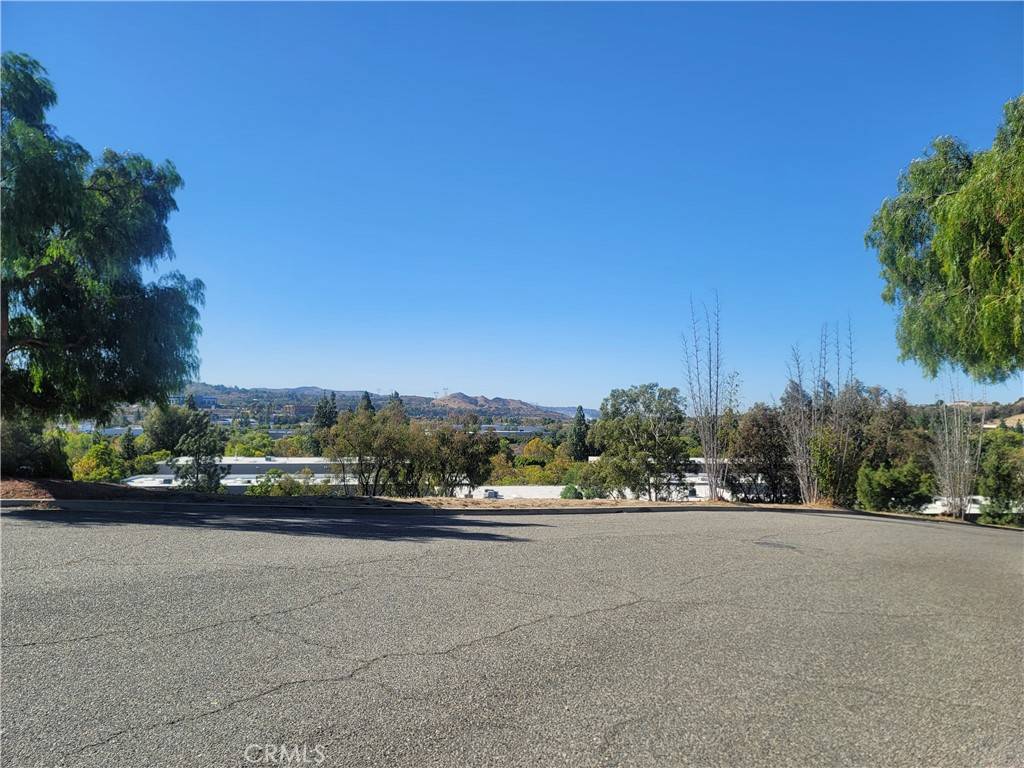 Yorba Linda, CA 92887,5470 Copper Canyon RD #2G