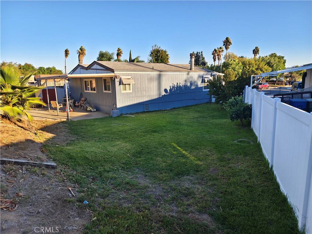 Rialto, CA 92376,2882 W Walnut ST