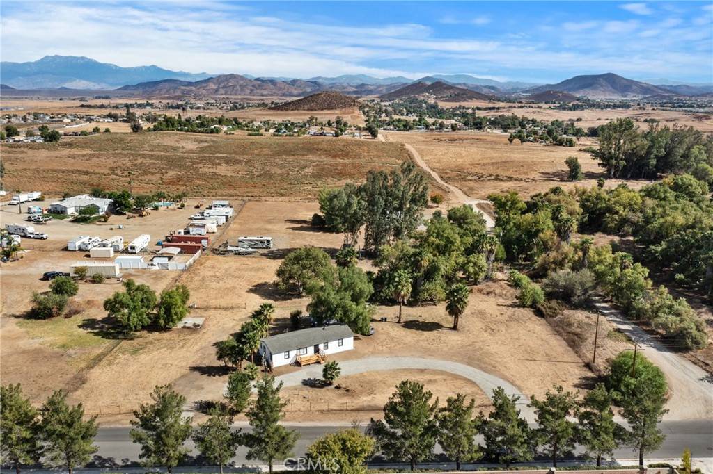 Menifee, CA 92584,33240 Lindenberger RD