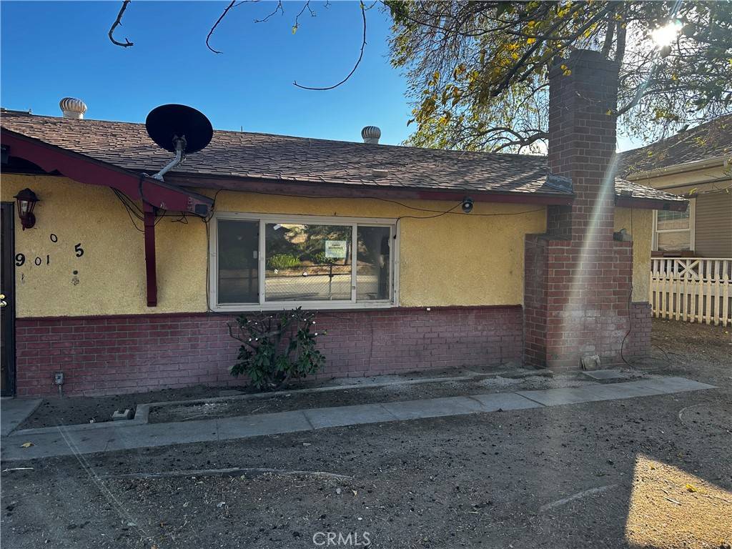 San Bernardino, CA 92407,1005 W Hill DR