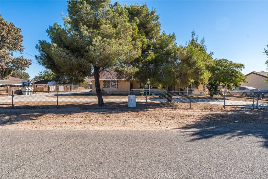 Hesperia, CA 92345,9909 Redwood AVE