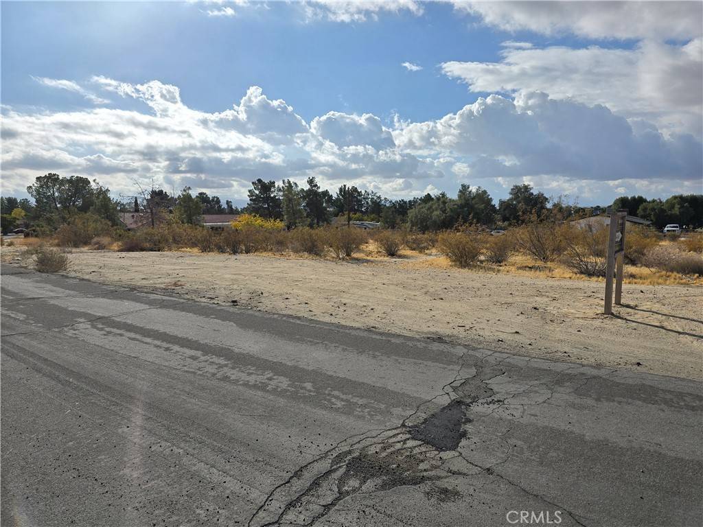 Apple Valley, CA 92307,0 Resoto