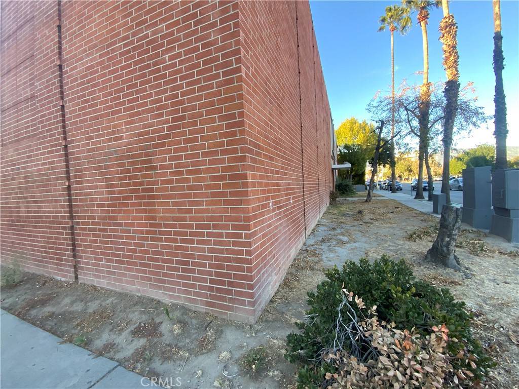 San Bernardino, CA 92401,310 W 4th ST