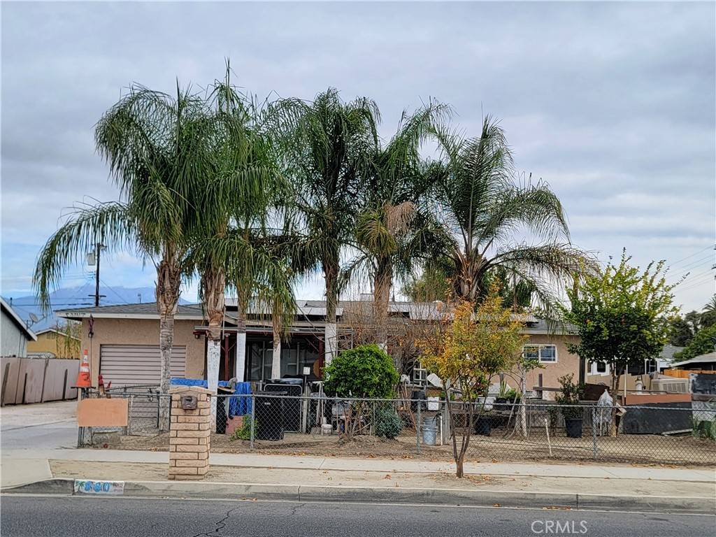 Hemet, CA 92543,880 S State ST