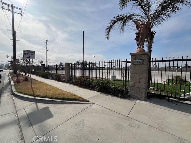 Fontana, CA 92335,15082 Valley BLVD