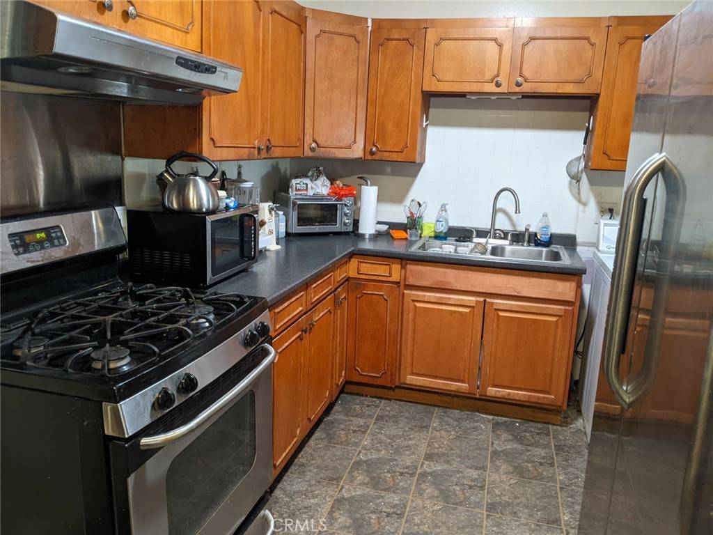 Azusa, CA 91702,241 S Murray AVE