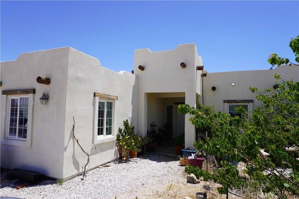 Joshua Tree, CA 92252,65059 Cobalt RD