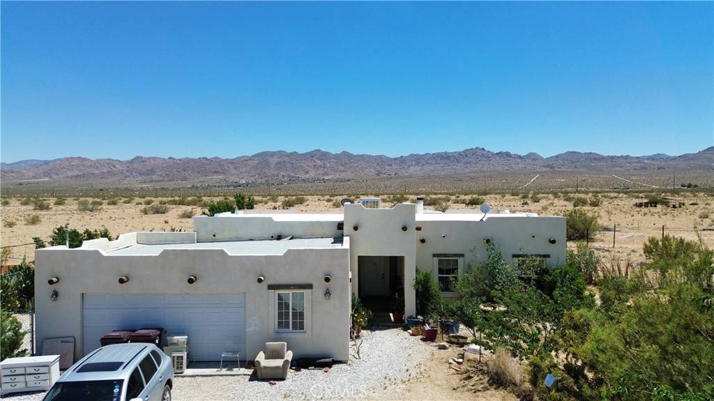 Joshua Tree, CA 92252,65059 Cobalt RD