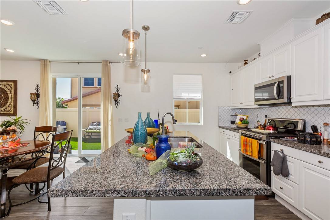 Upland, CA 91784,1760 Acadia PL