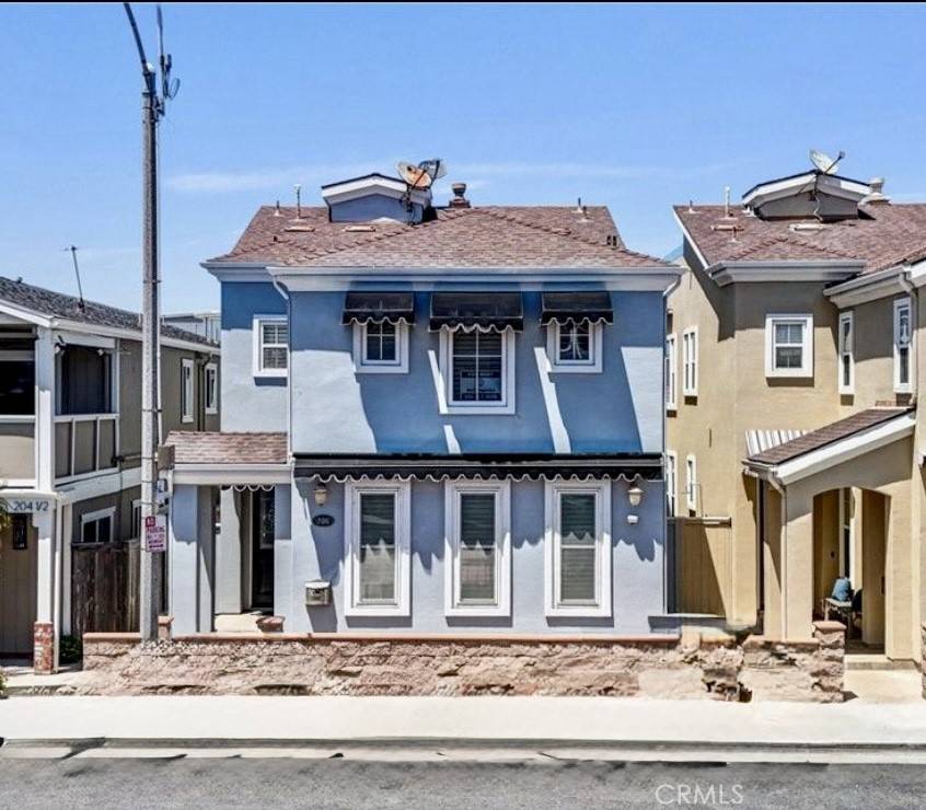 Newport Beach, CA 92661,206 E Balboa BLVD