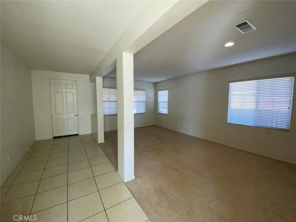 Victorville, CA 92395,16609 Denham LN