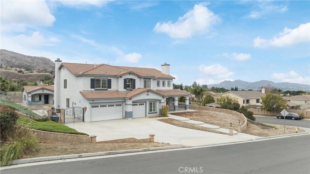 Riverside, CA 92503,2288 Keepsake CT