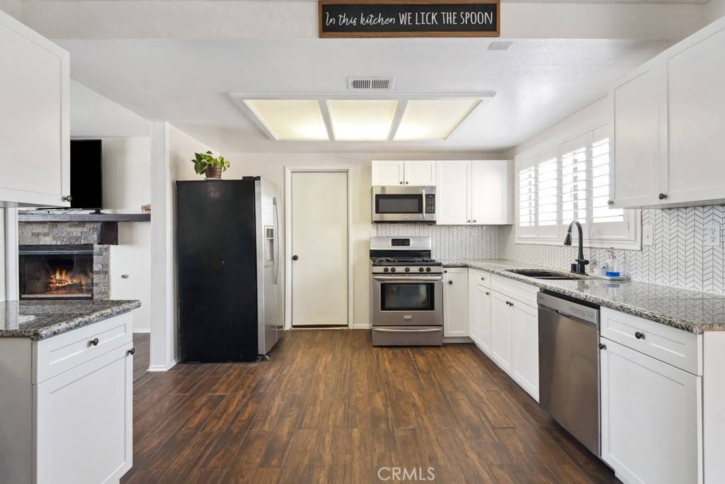 10754 Portland AVE Hesperia, CA 92345