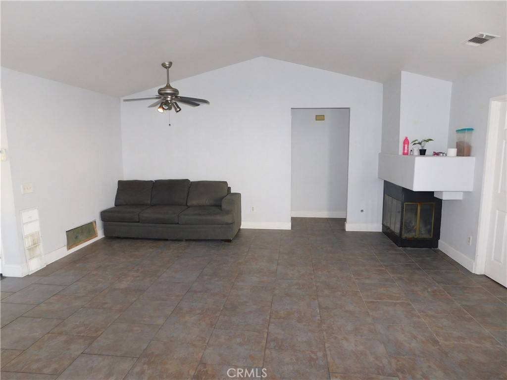 Moreno Valley, CA 92557,11839 Villa Hermosa