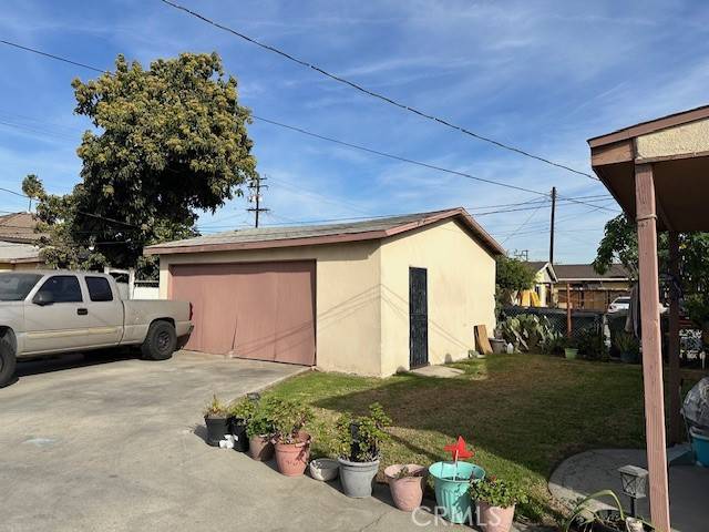 Bell Gardens, CA 90201,5933 Loveland ST