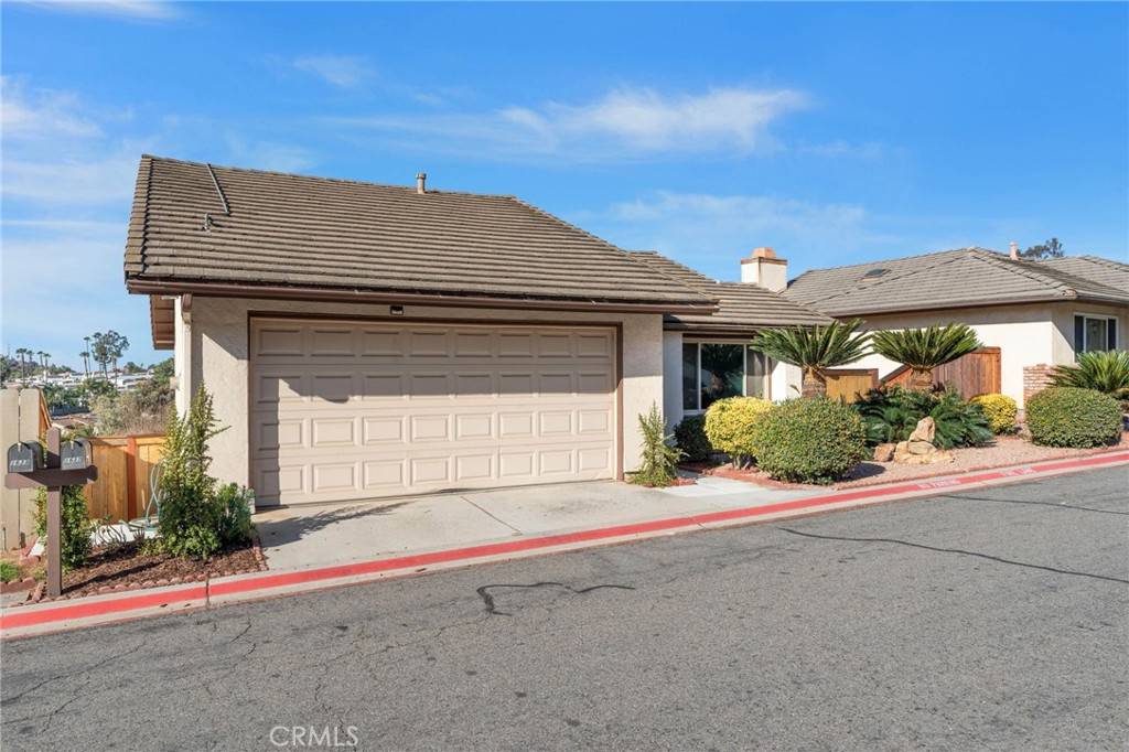 Escondido, CA 92027,1637 Madrone Glen