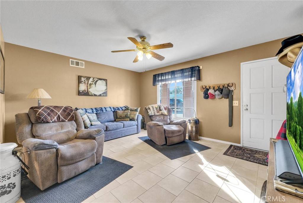 Jurupa Valley, CA 92509,5424 Steve ST