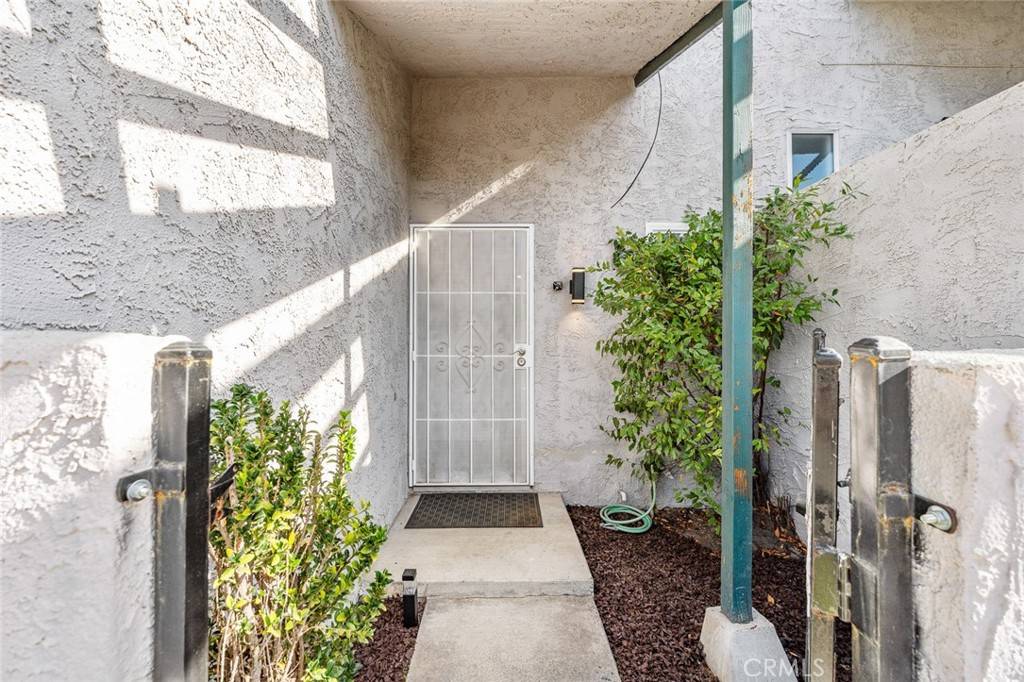 San Bernardino, CA 92404,3600 Mountain AVE #11D
