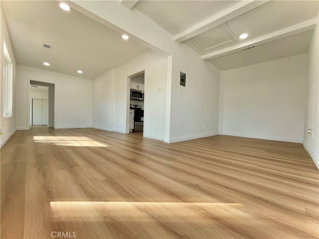 El Monte, CA 91732,4155 Elrovia AVE