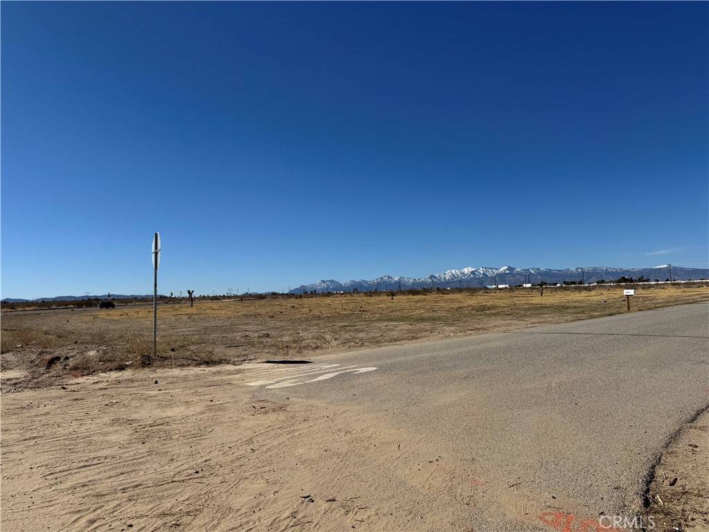 Hesperia, CA 92345,0 Mariposa RD