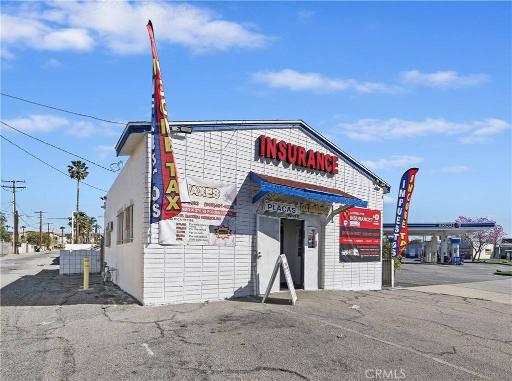Fontana, CA 92336,16870 Merrill