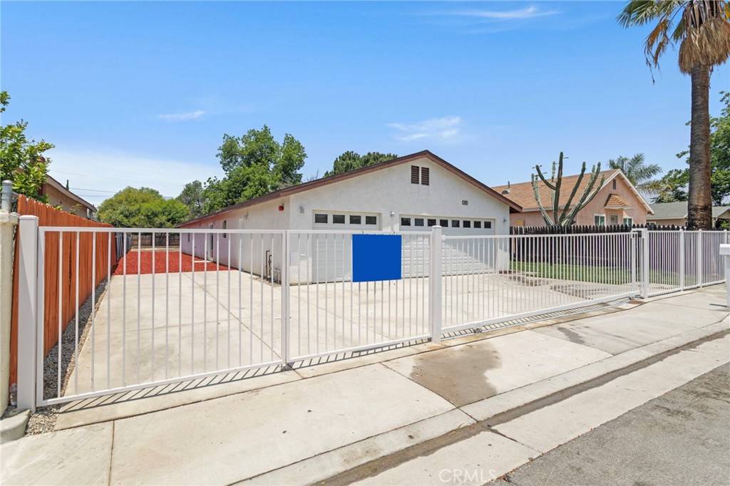 Jurupa Valley, CA 92509,3883 Wallace