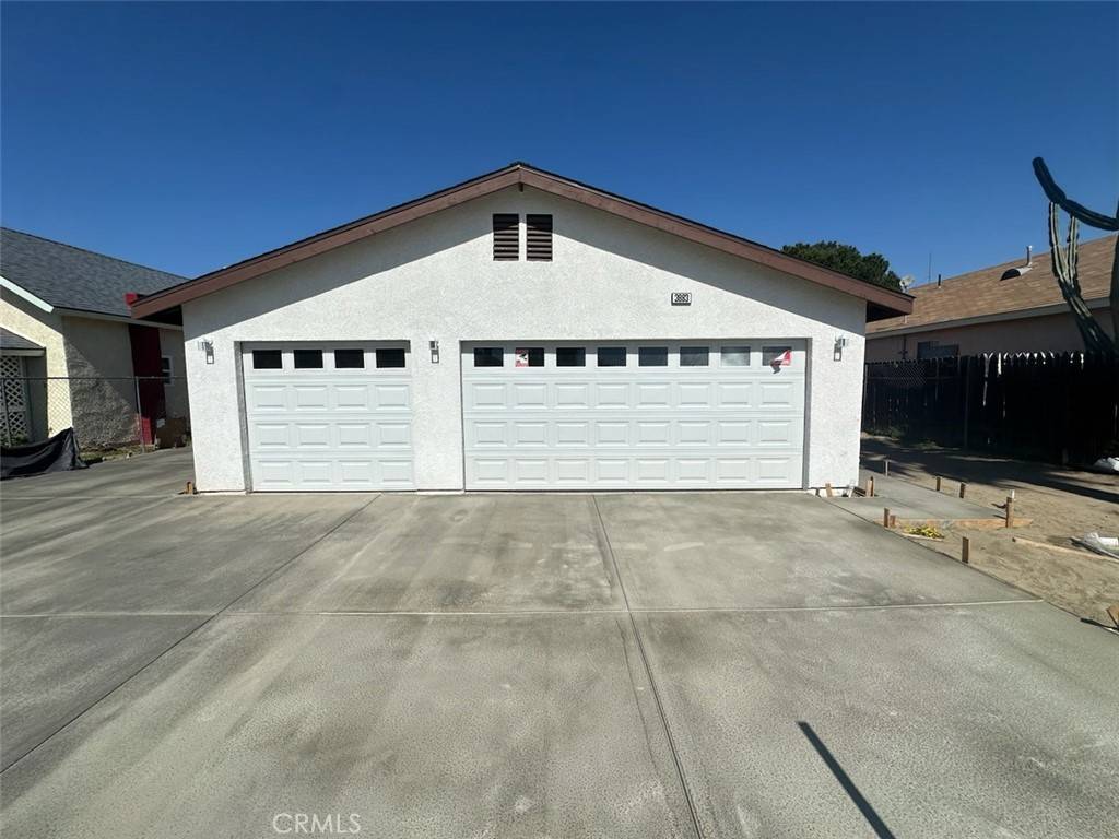 Jurupa Valley, CA 92509,3883 Wallace