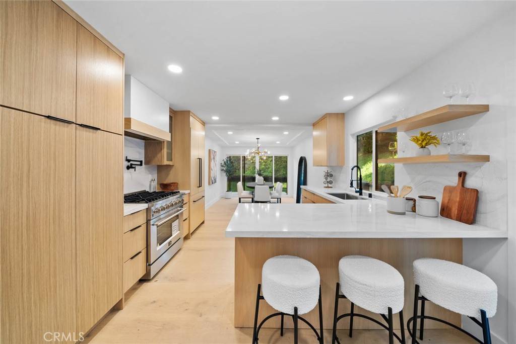 San Diego, CA 92122,7050 Weller ST