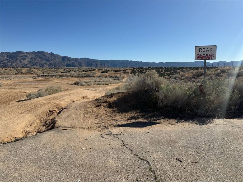 Hesperia, CA 92345,0 Paisley Ave