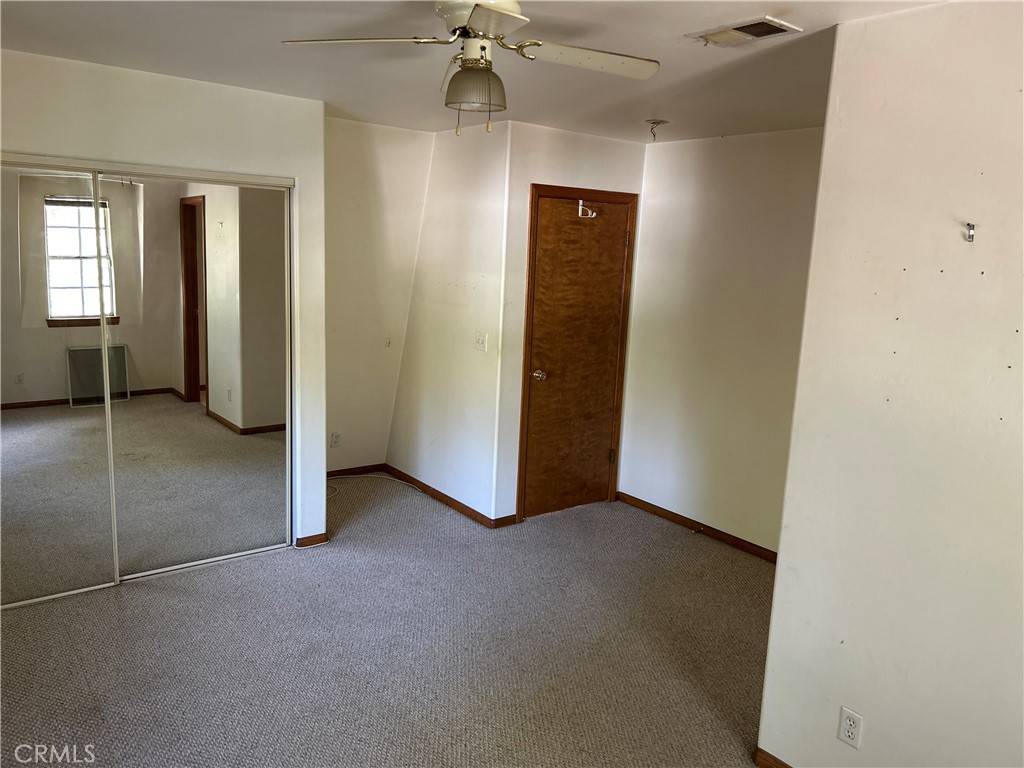 Crestline, CA 92325,23921 Straight WAY