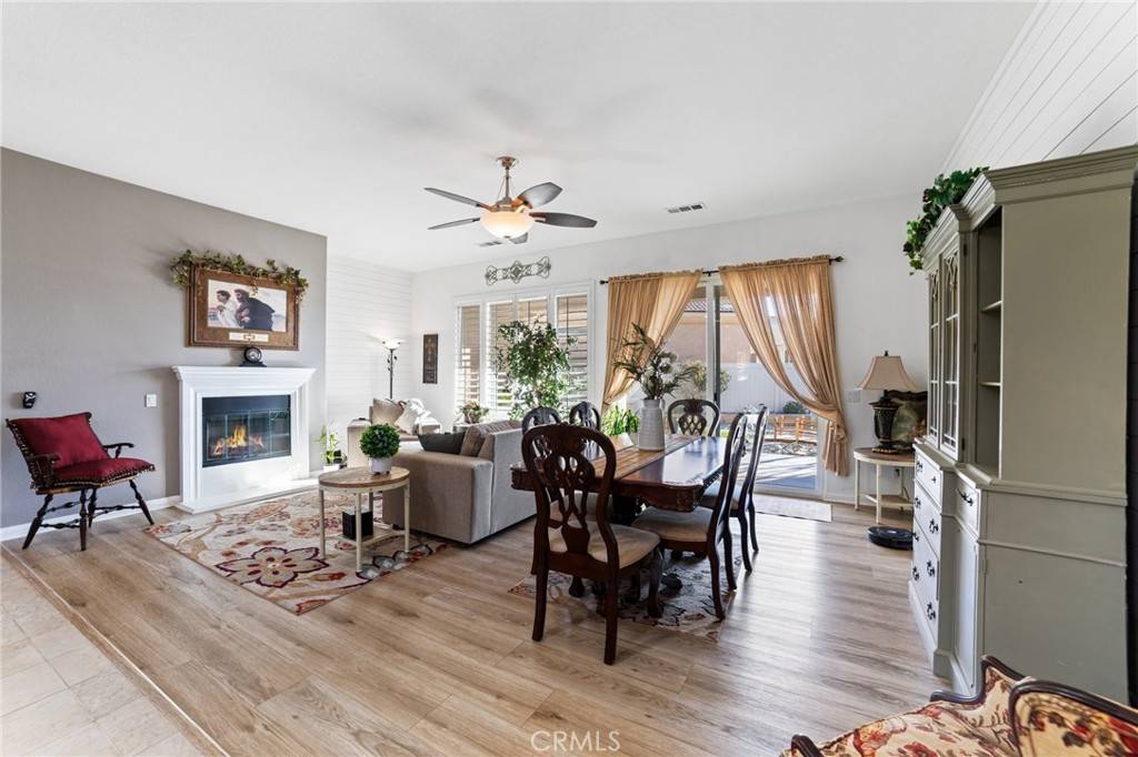 10480 Silverwood RD Apple Valley, CA 92308