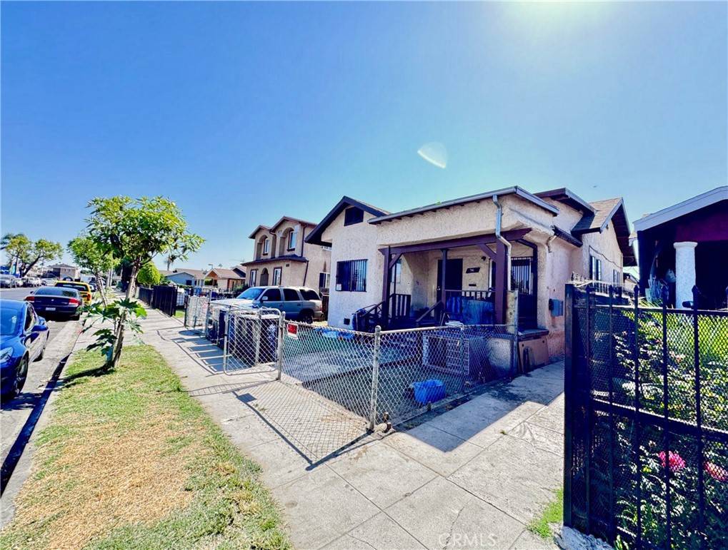 Los Angeles, CA 90044,7011 Bonsallo AVE