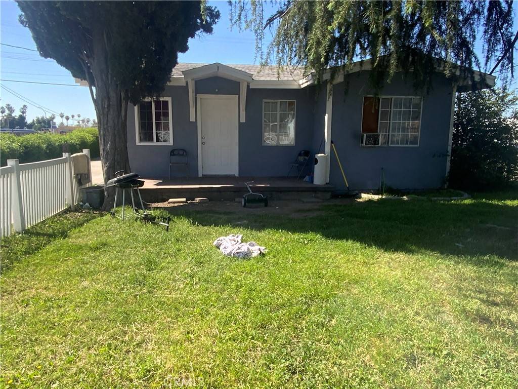 San Bernardino, CA 92405,215 W 23rd ST
