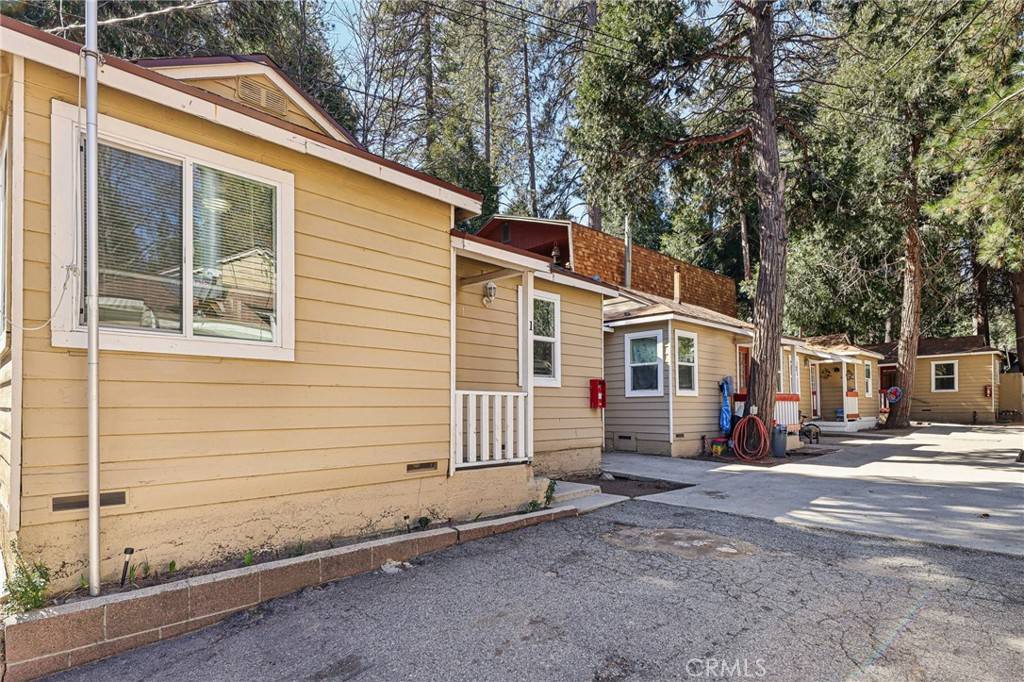 Crestline, CA 92325,618 Wildrose LN
